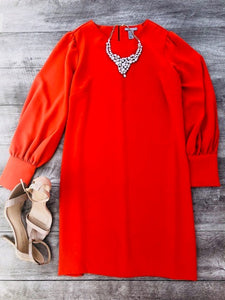 How to wear Vivacious Statement Necklaces